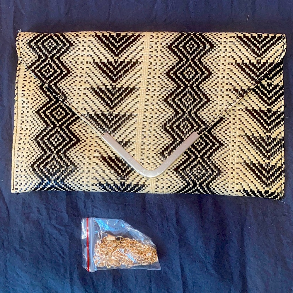 Patterned Clutch With Optional Chain - image 1